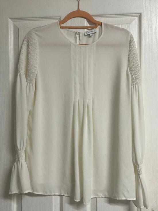 Tops - Womens Warehouse White Flowy Blouse Smocked Balloon Long Sleeve